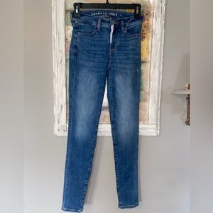American Eagle Outfitter Stretch Hi-Rise Jegging Denim Jeans Size 00 NEW
